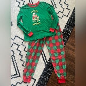 Women’s Christmas Pajamas “Fleece Navidad” Size Medium
